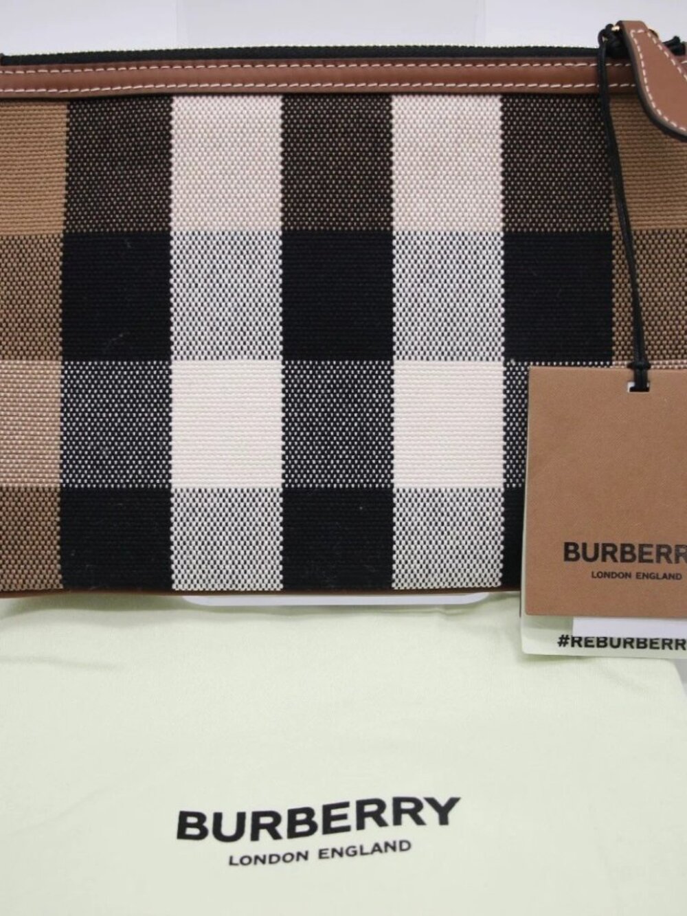 Burberry House Check Peyton Wristlet Pouch Taupe Brown